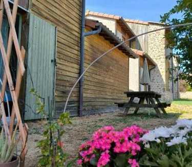 Chomelix Ski Chalet | 2 chalets en Auvergne, avec jardin, ou avec terrasse