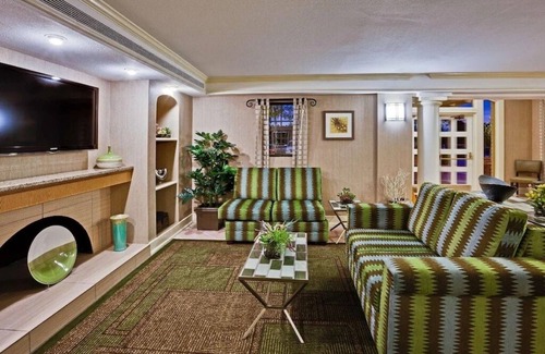 Orlando Hotel | 2 Comfortable Rooms Near Disney & Universal – Ideal Base for Orlando Fun!