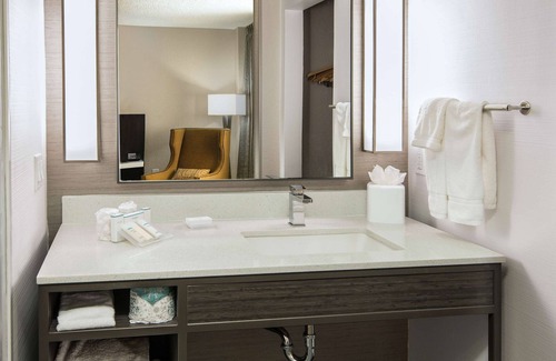 Las Colinas Hotel | 2 Connecting Suites at a Hotel