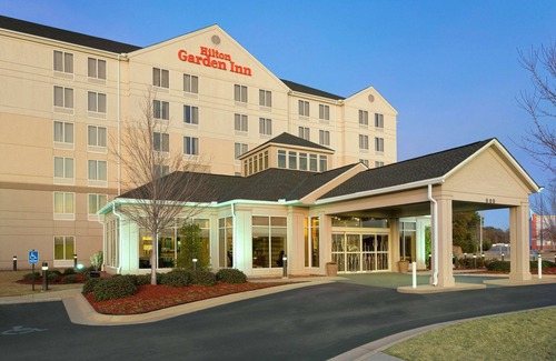Tuscaloosa House | 2 Connecting Suites at a Hotel