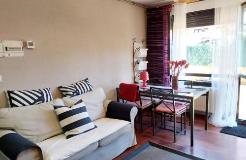 Castro Urdiales Apartment | 2-COSTA NORTE-2 Apartamento Jardín Garaje Piscina