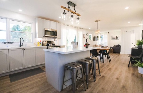 Tudor and Cashel Cottage | 2 Cottages Side-by-Side - Waterfront -Hot Tub-Pets