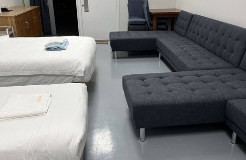Auckland Apartment | 2 Double 1 Single 2 Sofa Beds - Suite 6