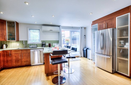Plateau Mont Royal Apartment | 2 Floors Penthouse With Private Rooftop Terrace