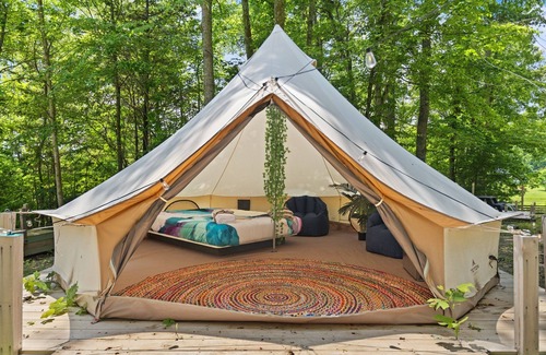 Stanton RV Rental | 2 Glamping Yurts, sleeps 6, in Red River Gorge with Wooded Views & Bathhouse