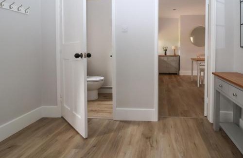 Cotebrook House | 2 Golf Links Cottages