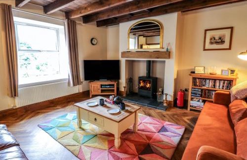 Eastgate House | 2 Holme Pool