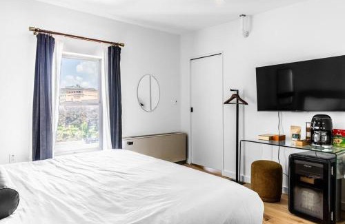 Bangor Apartment | 2 King Beds, Historic DTWN Hotel, Steps 2 Restaurants Room # 405