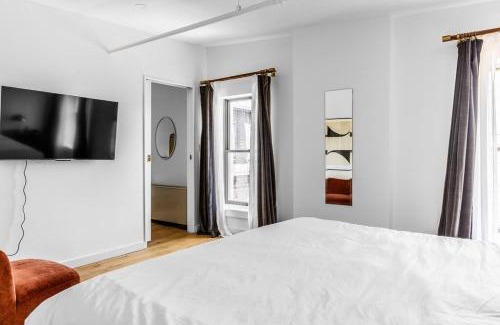 Bangor Apartment | 2 King Beds, Historic DTWN Hotel, Steps 2 Restaurants Room # 405