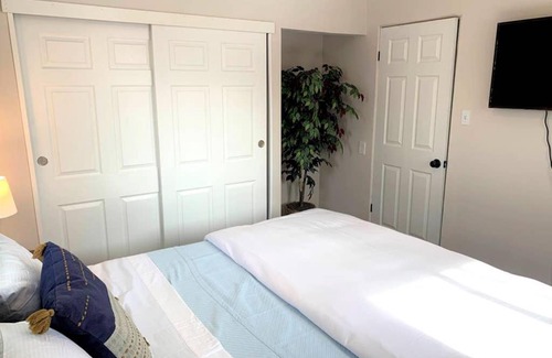Berkley Apartment | 2 king beds in Cool Upper Unit in Denver