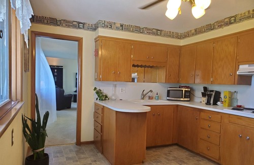 Lindstrom House | 2 Lake Front Homes On the snowmobile trails w/ the best ice fishing in the area!