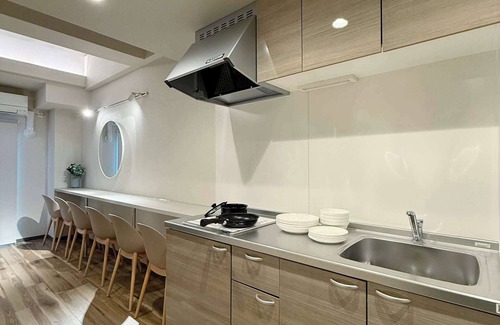 Hiroshima City Centre Apartment | 2-Level Group Stay | 10-min to Hiroshima Station