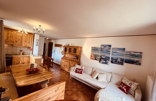Limone Piemonte Apartment | 2 Limone Hut White Reserve Ski-in Ski-out Morel chairlift