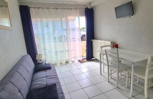Chambretaud Apartment | 2 logements séparés 2 et 5 couchages au Rez-de-Chaussée à Chambretaud, 5 min Puy du Fou