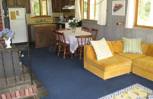 Thousand Island Park Cottage | 2 Master Bedrooms, quiet location near Swim Cove, tennis courts and golf course