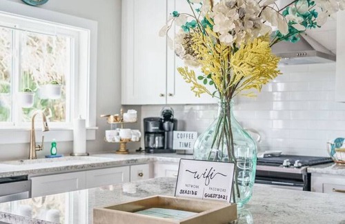Vilano Beach House | 2 Mermaids Seaside Retreat for 8