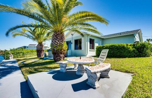 Spring Hill House | 2 Mi to Beach Canal-Front Home in Hernando Beach