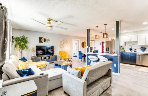 Spring Hill House | 2 Mi to Beach Canal-Front Home in Hernando Beach