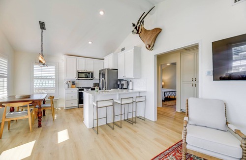 Port O Connor House | 2 Mi to Beach + Fishing Pier: Gulf Coast Retreat