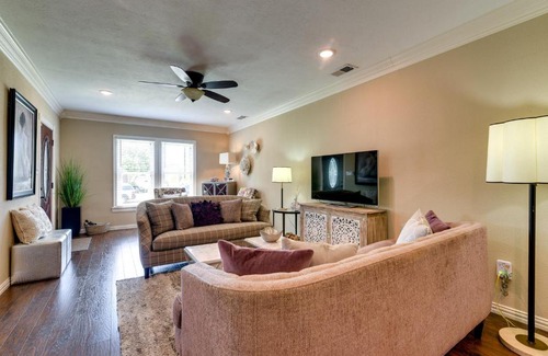 Galveston House | 2 Mi to Beach Galveston Vacation Rental!