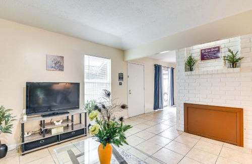 Clodine House | 2 Mi to Chinatown Pet-Friendly Houston Home