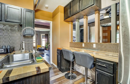 West Side Apartment | < 2 Mi to Dtwn & Mississippi River: West Side Home