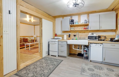 Casper Apartment | 2 Mi to Dtwn: Pet-Friendly Casper Apt!