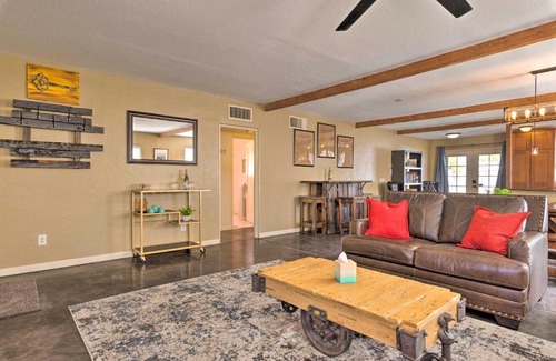 Fairview Historic District House | 2 Mi to Dtwn Phoenix Cottage with Private Yard!