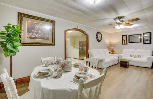 Thibodaux Cottage | 2 Mi to Nicholls State University: Home w/Yard