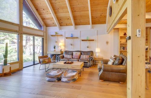Lake Forest House | 2 Mi to Skylandia Beach Tahoe City Home with Deck