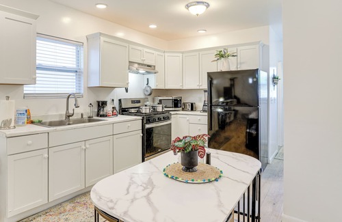 Niagara Falls House | 2 Mi to State Park: Updated Niagara Falls Home