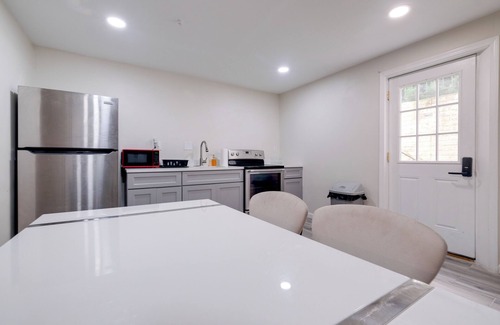 Silver Spring Apartment | 2 Mi to UMD: Apt w/Free Parking in Silver Spring!