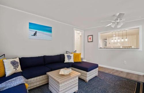 Dennis House | 2 Min to Mayflower Beach Dog Friendly