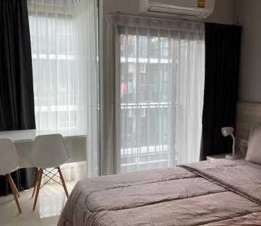 Phra Khanong Apartment | 2 mins walk to BTS Bang Chak