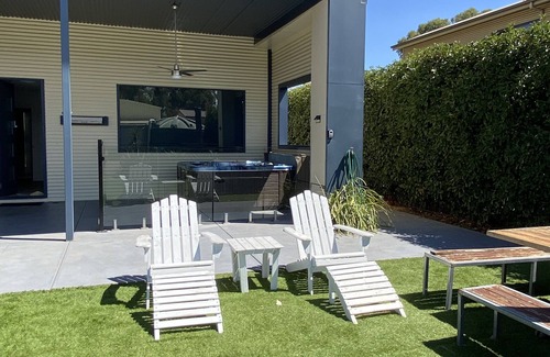 Bundalong House | 2 minutes to the Murray River large Family home