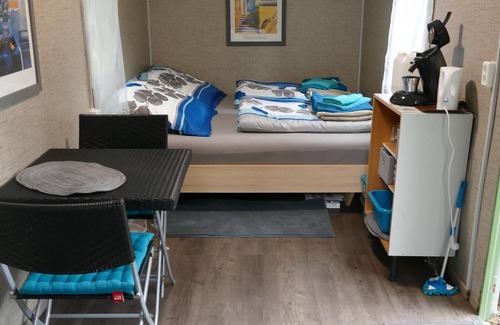 Pelm Apartment | 2-person caravan, sanitary facilities in the main house - Mawile-Eifelschlaf, caravan