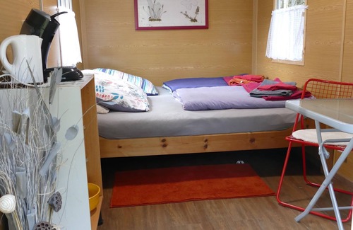 Pelm Apartment | 2-person caravan, sanitary facilities in the main house - Mawile-Eifelschlaf, caravan