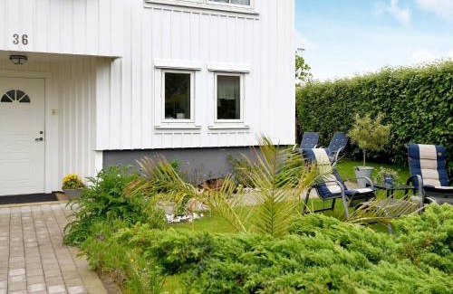 Lysekil House | 2 person holiday home in LYSEKIL