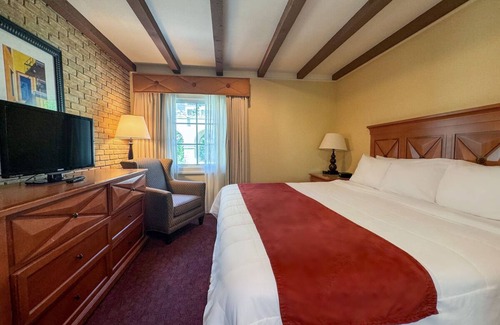 Western Division House | 2 Pet-Friendly Colonial Hideaway w/Pool, Fitness, and Onsite Dining