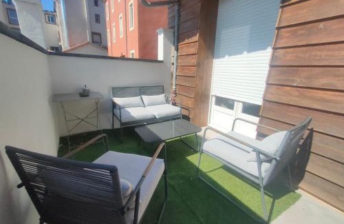 Bedarieux Apartment | 2 pièces en RDC climatisé avec terrasse et parking privé