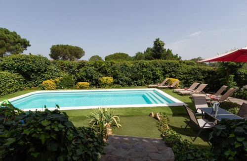 Mont Barbat Villa | 2 Private Abodes in One Magnificent Villa!