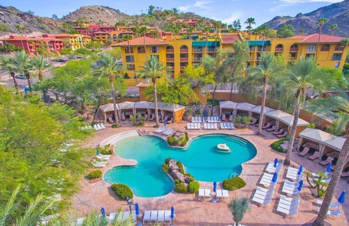 North Mountain House | 2 Queen Beds 1BR Suite, Hilton Phoenix Tapatio Cliffs, Seven Pools, Water Slide