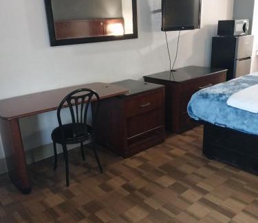 Jackson Apartment | 2 Queens Bed Hotel Room 142
