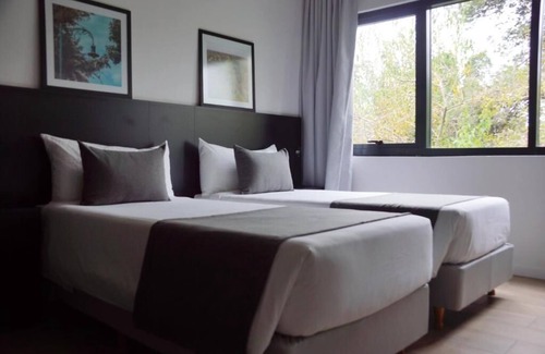 Villa Udaondo Hotel | 2 Relaxing Rooms With Free Breakfast Near Feria de Mataderos and Arenales