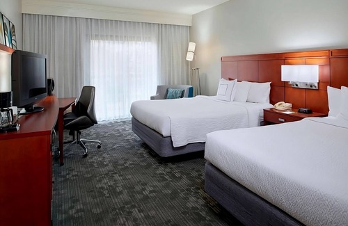 Waldron Resort | 2 Relaxing Units, Best Place to Unwind! Near Harley-Davidson Factory!