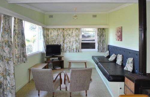 Tuncurry House | 2 Rockpool Road