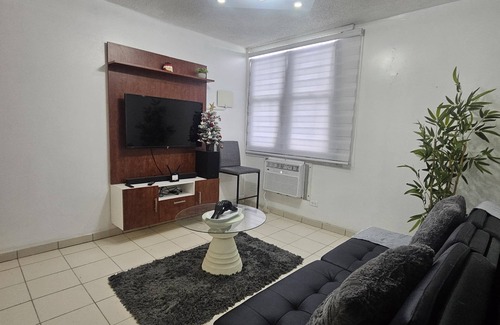 La Pared Apartment | 2-romm apartment , WiFi, A/C Luquillo,Puerto Rico access to the beach and pool
