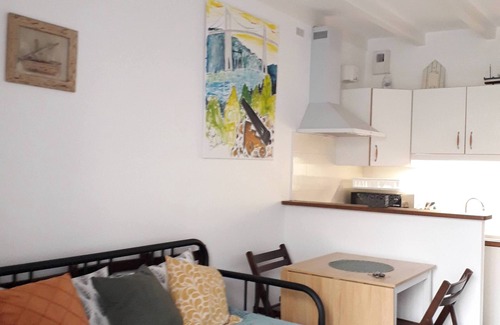 La Roche-Bernard Apartment | 2 room apartment 100 m from the Port de la Roche Bernard