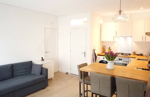 Alkmaar Apartment | 2-room Apartment + 2 E-bikes