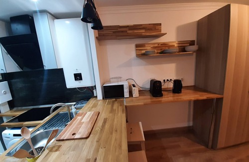 Rambouillet Apartment | 2-room apartment, near RER, bus and castle